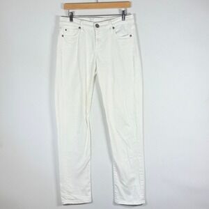 Kut From The Kloth Women 6 White Jeans Straight Leg Distressed Effortless Casual